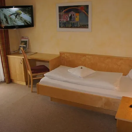 Kraftplatz Am Dachstein - Herold - Fuer Ruhesuchende Und Sportlich Aktive 3*