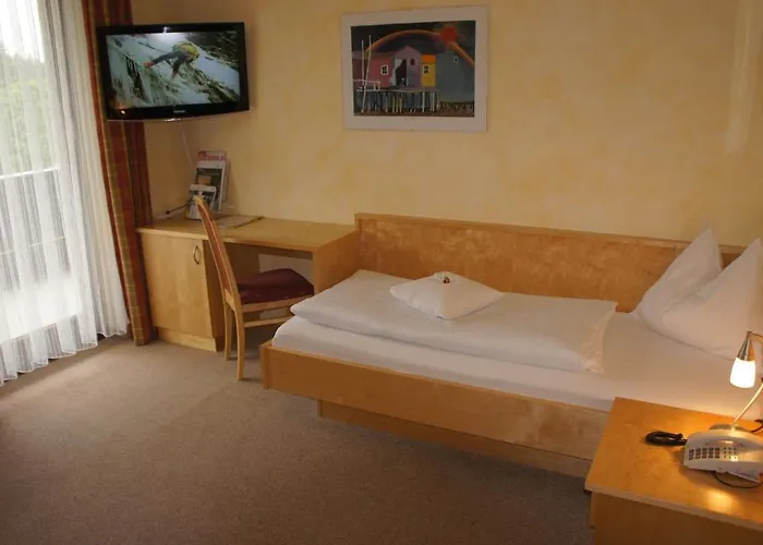 Kraftplatz Am Dachstein - Herold - Für Ruhesuchende Und Sportlich Aktive 3*