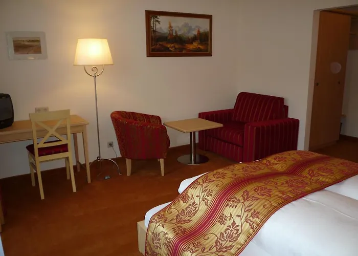 Kraftplatz Am Dachstein - Herold - Für Ruhesuchende Und Sportlich Aktive